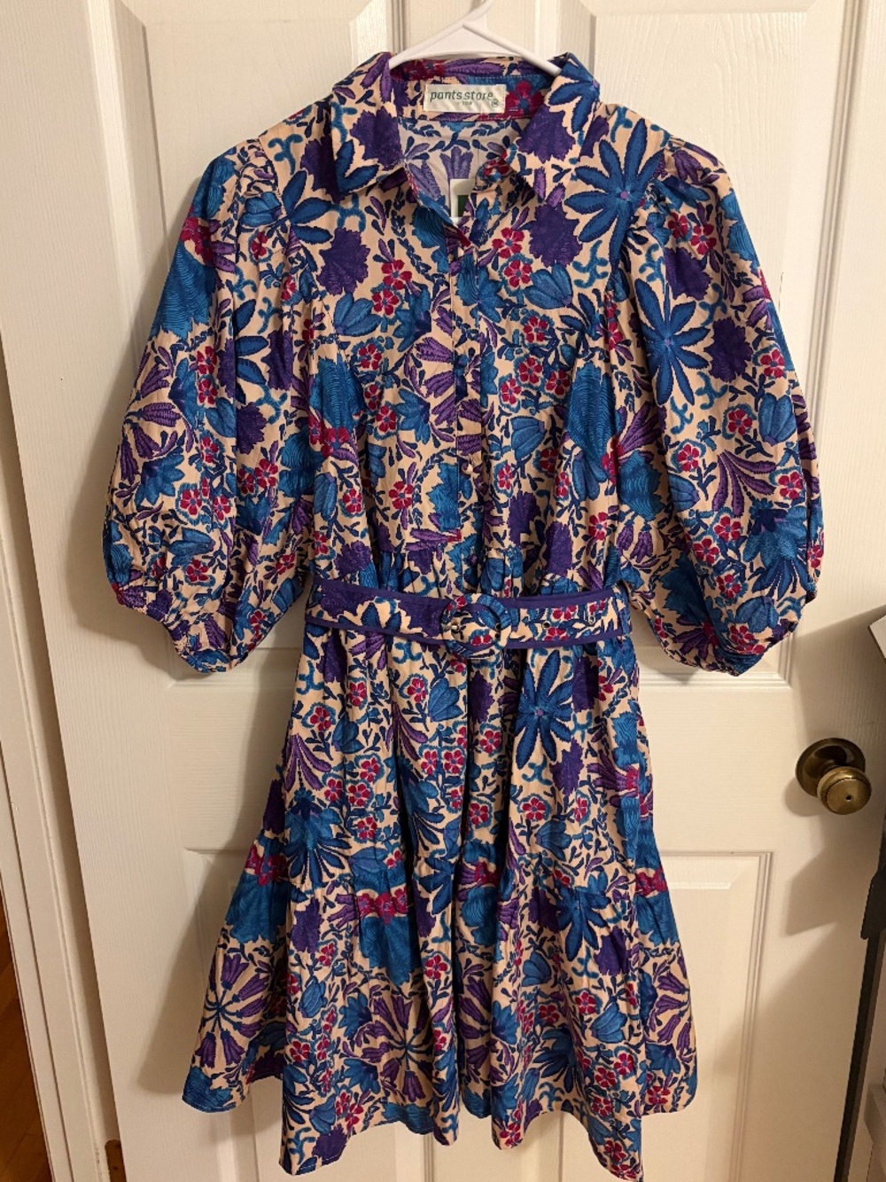 Pants Store belted dress, size M, NWT!